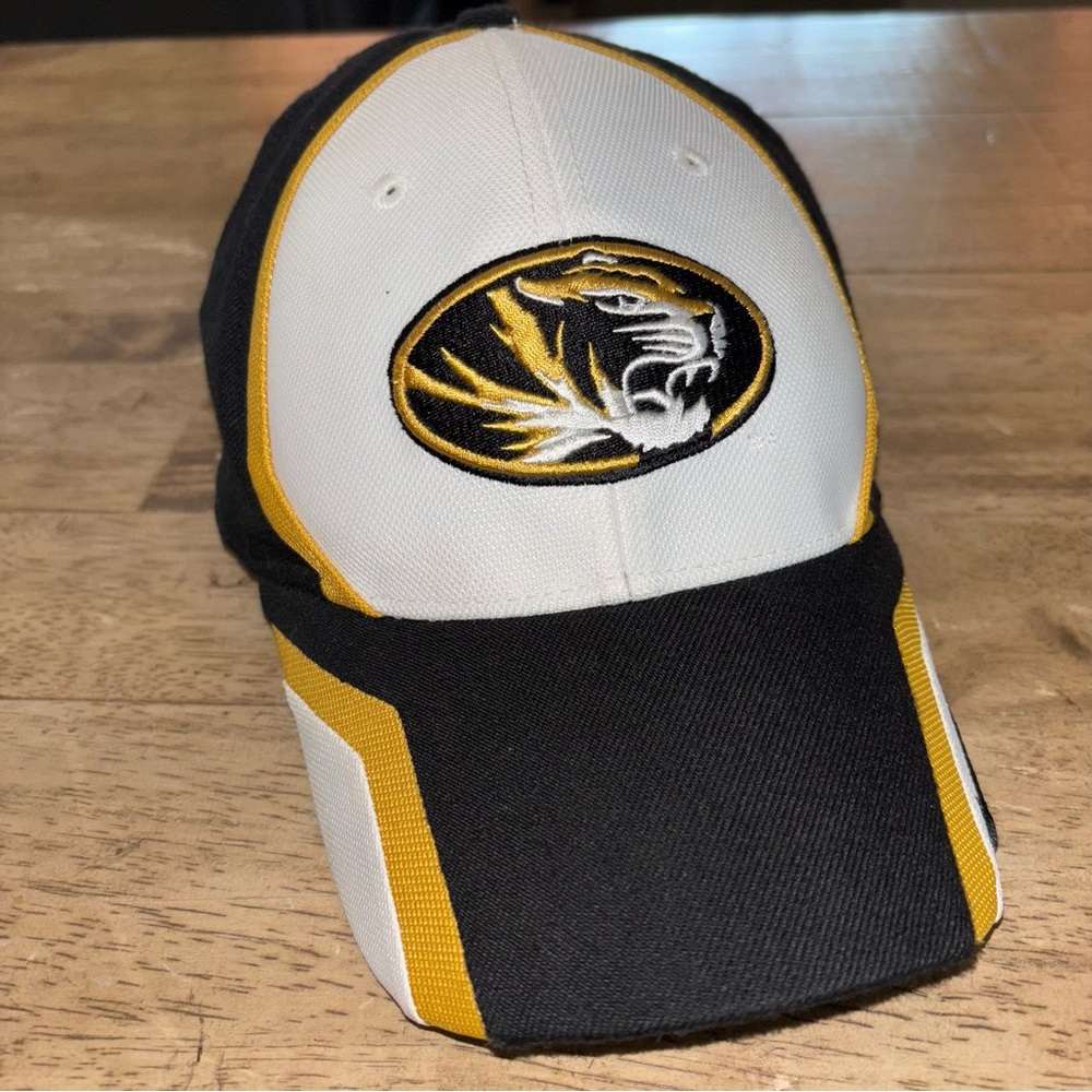 Nike Mizzou Black and White Cap with Embroidered Detail